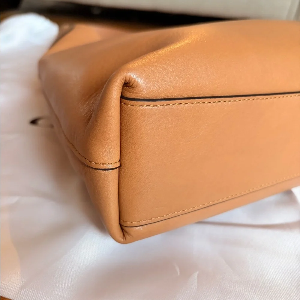 Coach Honey Brown Brooklyn 28 - Picture 5 of 14